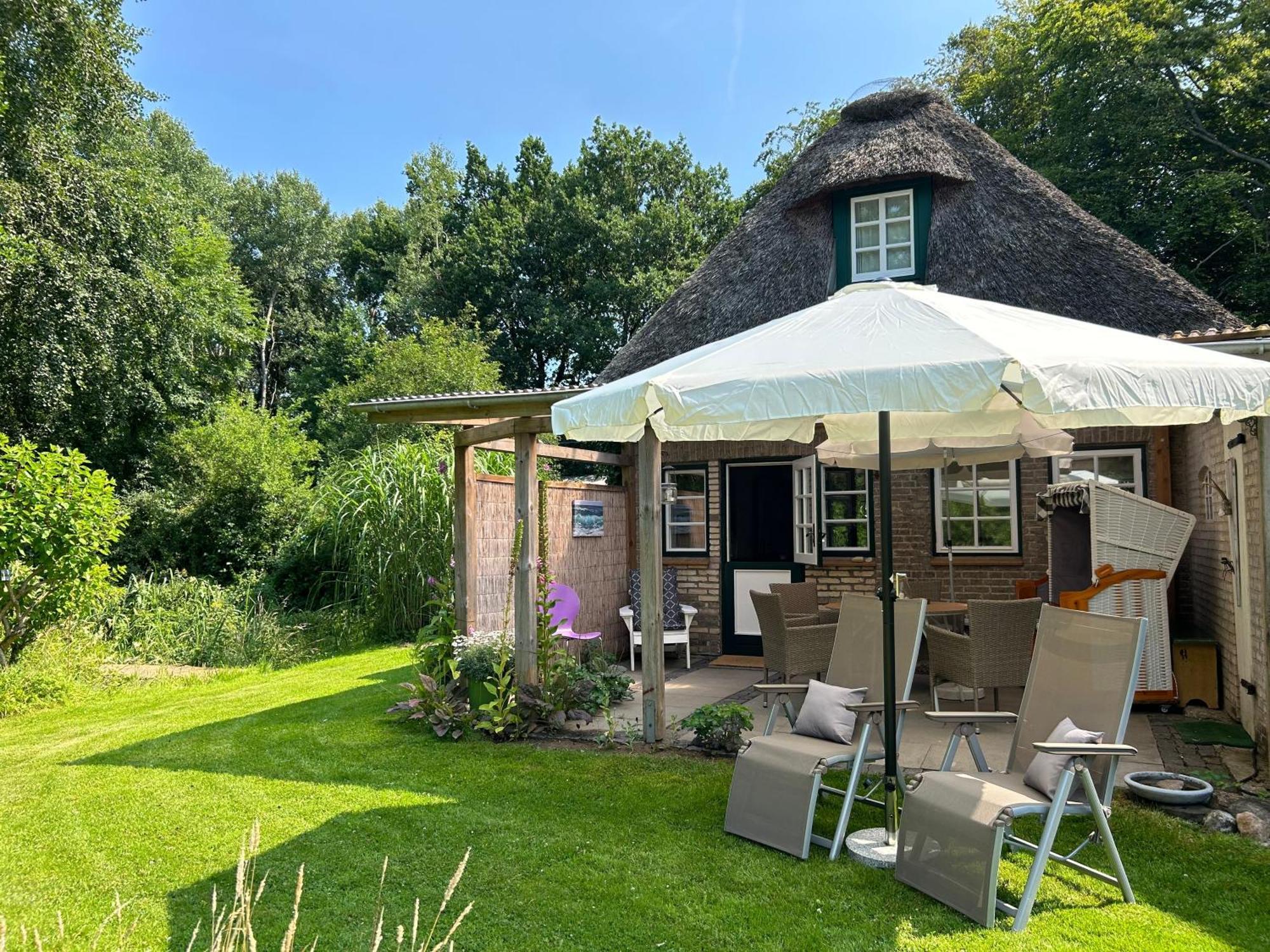 Kleines Reethaus Johannsen - Mit Geschmackvoller Einrichtung Und Tollem Garten Silberstedt Extérieur photo
